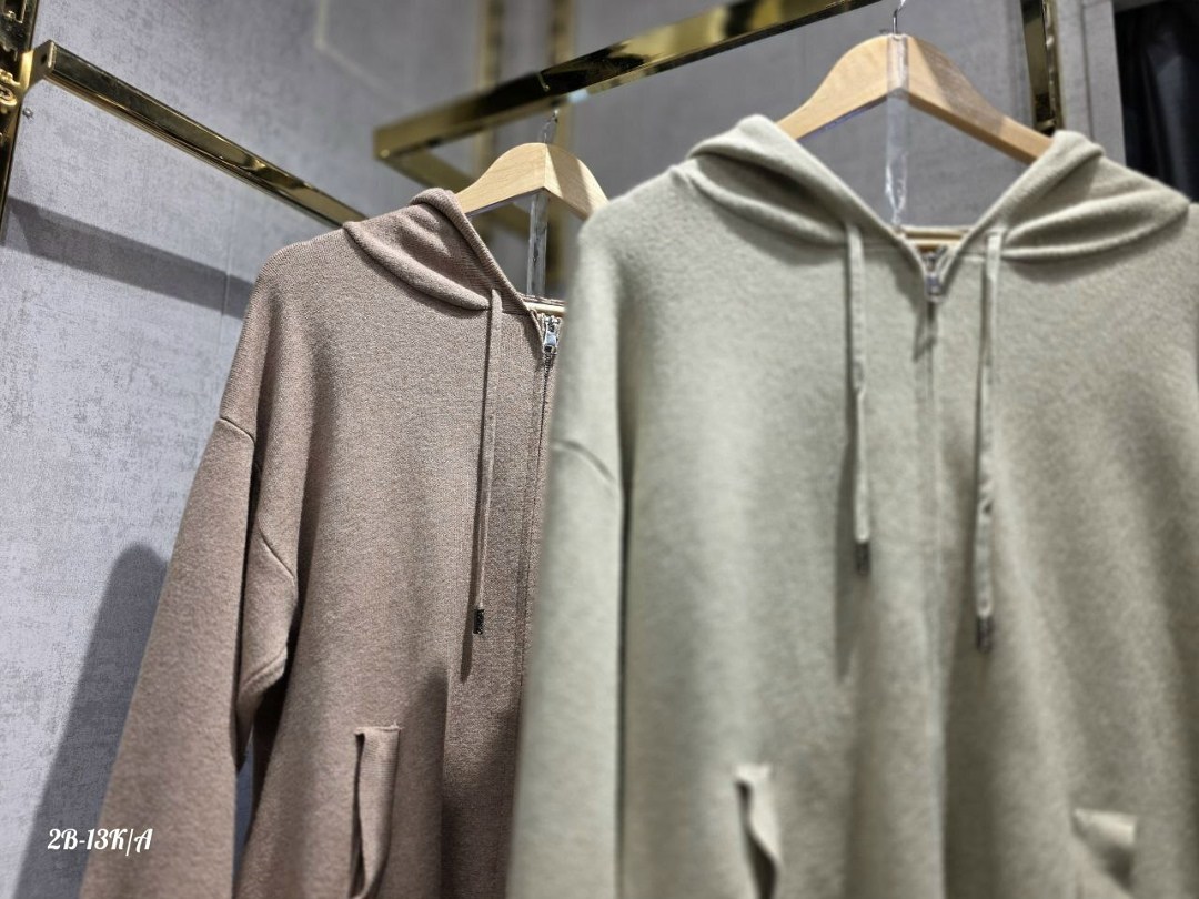 кашемировый костюм loro piana,женские костюмы,вязаные костюмы,костюм вязаный женский,100% кашемировый костюм с капюшоном и длинным рукавом