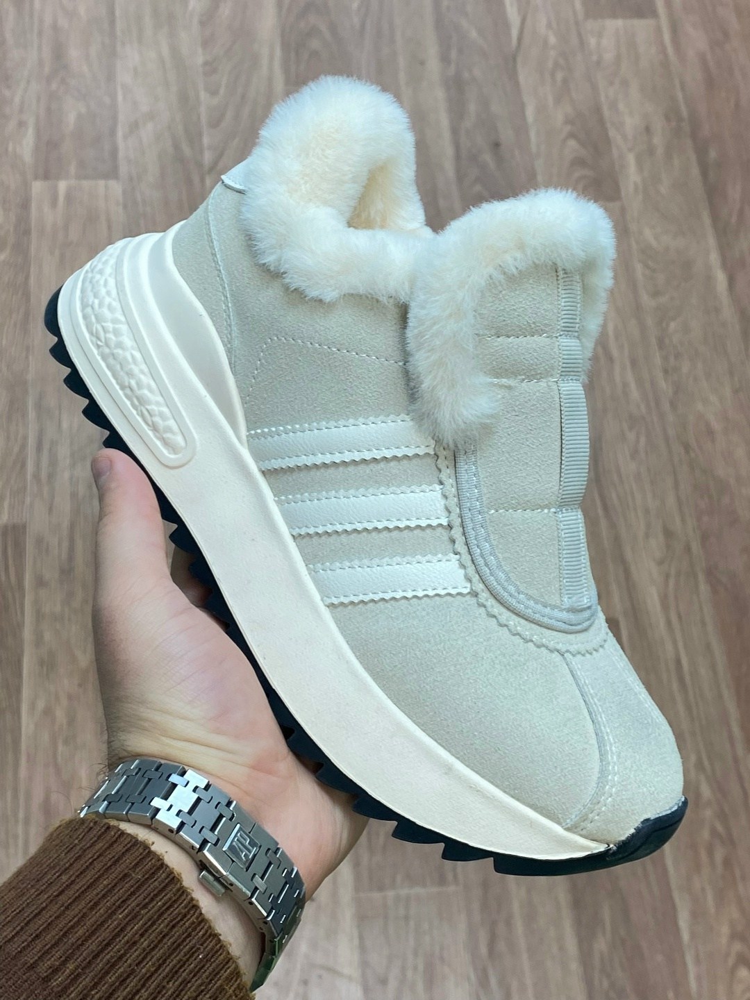 ,зимние женские кроссовки,женская ,ботинки зимние женские,высокие кроссовки