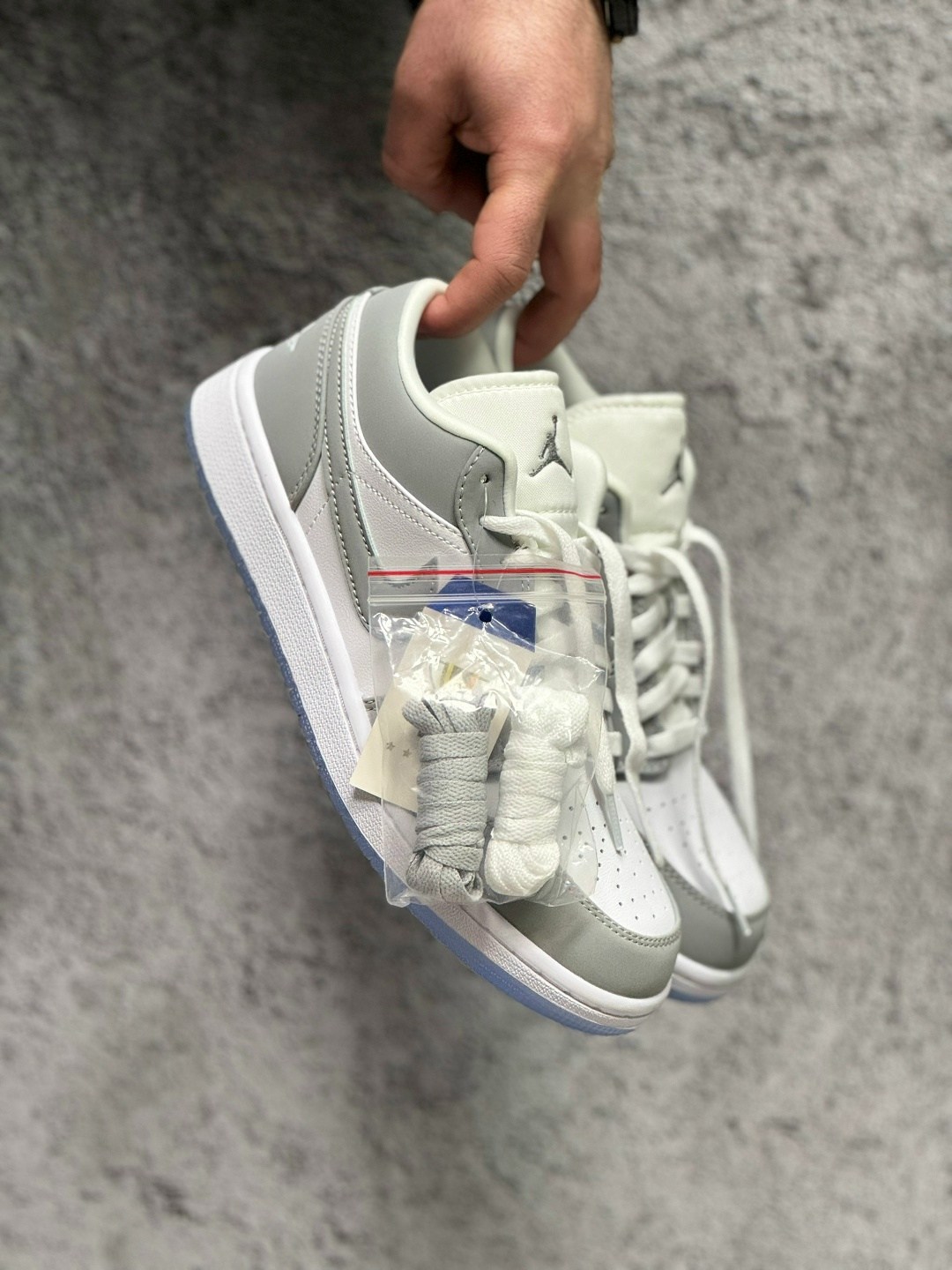 nike air jordan 1 low paris,nike air jordan 1 low,кроссовки nike air jordan 1 low,nike air jordan 1 low paris серый,nike air jordan 1 low wolf grey