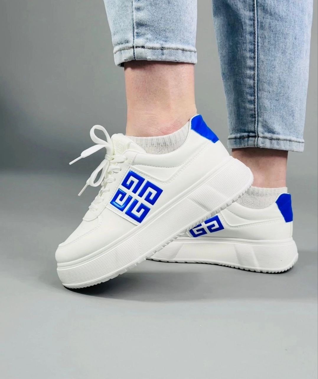 ,кроссовки женскиe,низкие кроссовки,versace кроссовки,спортивная