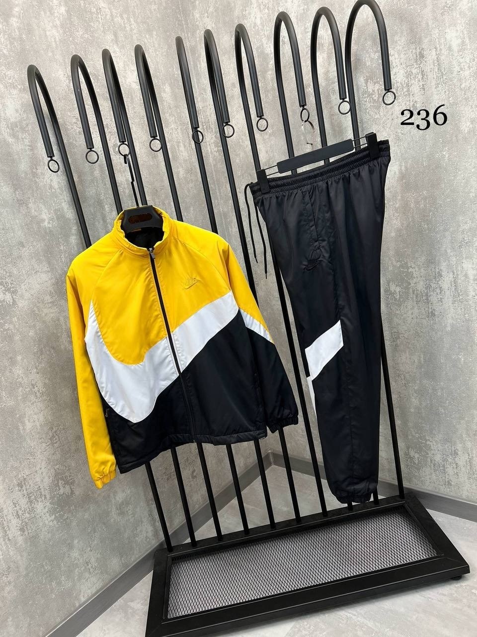 спортивные костюмы nike,ветровка nike big swoosh,спортивный костюм мужской nike,спортивные костюм,спорт костюм