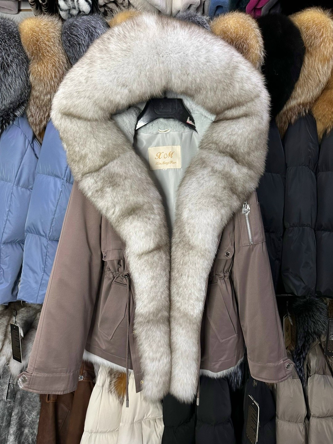 парка с натуральным мехом,парка из меха финского песца и лисицы,парка с мехом песца,парка с мехом,парка женская с натуральным мехом