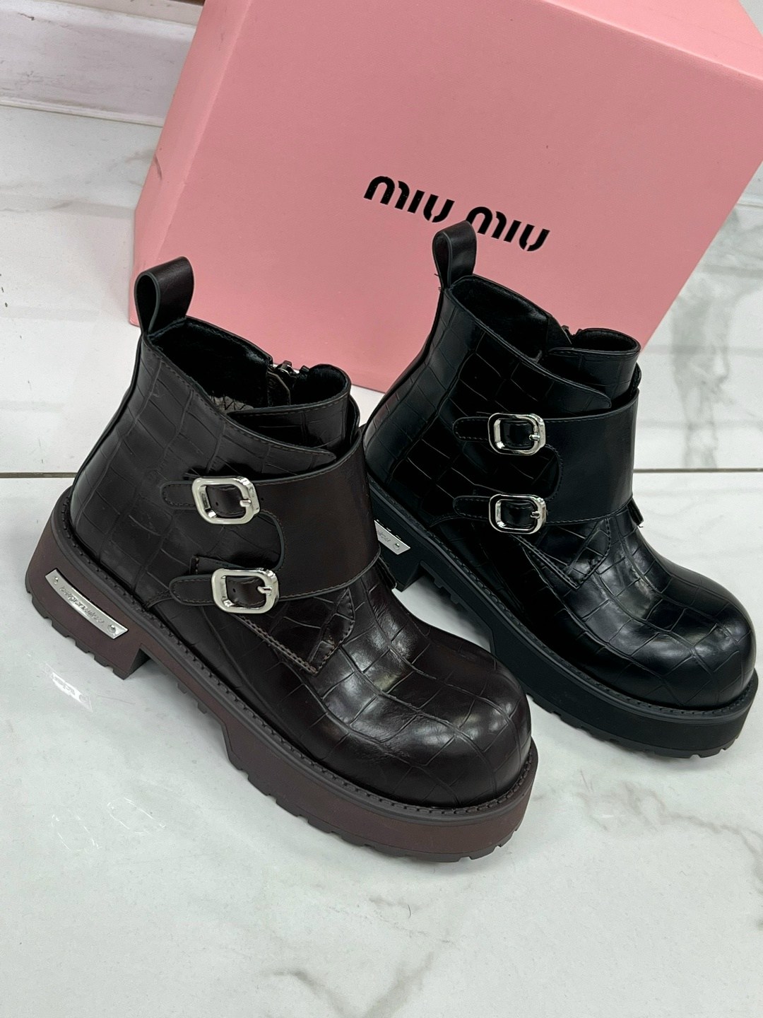 женские ботинки,,ботинки miu miu,ботинки,ботинки миу миу