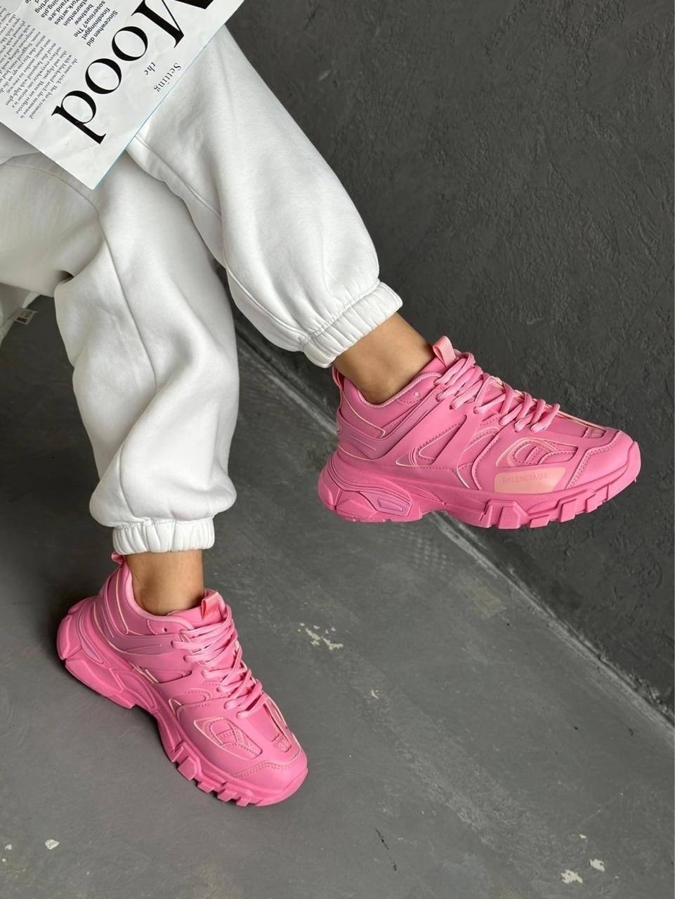 баленсиага кроссовки розовые,кроссовки женские balenciaga,баленсиага track розовые,розовые баленсиаги,розовые кроссовки