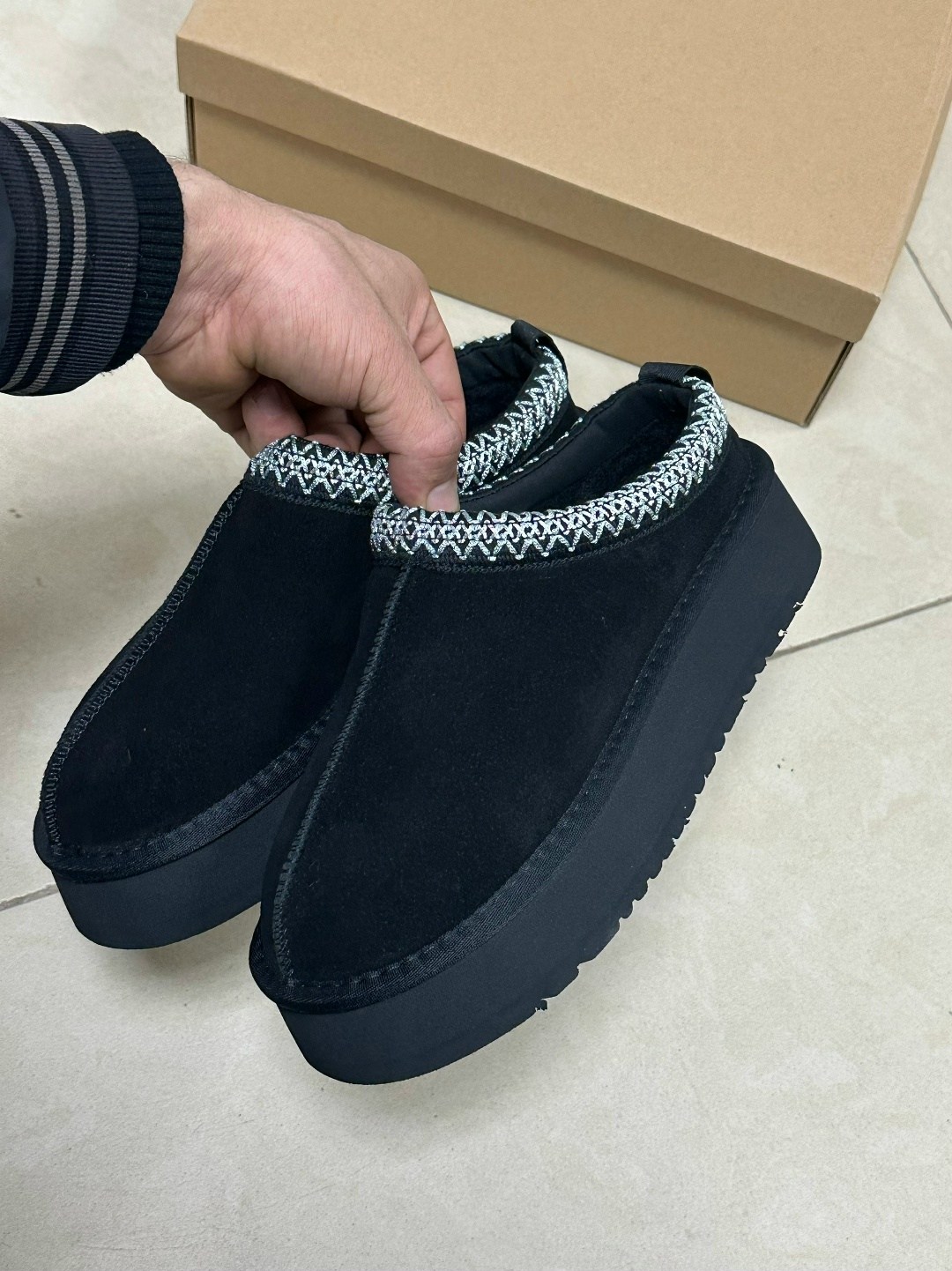 угги женские,,женская ,мокасины женские из натуральной замши,угги женские ugg