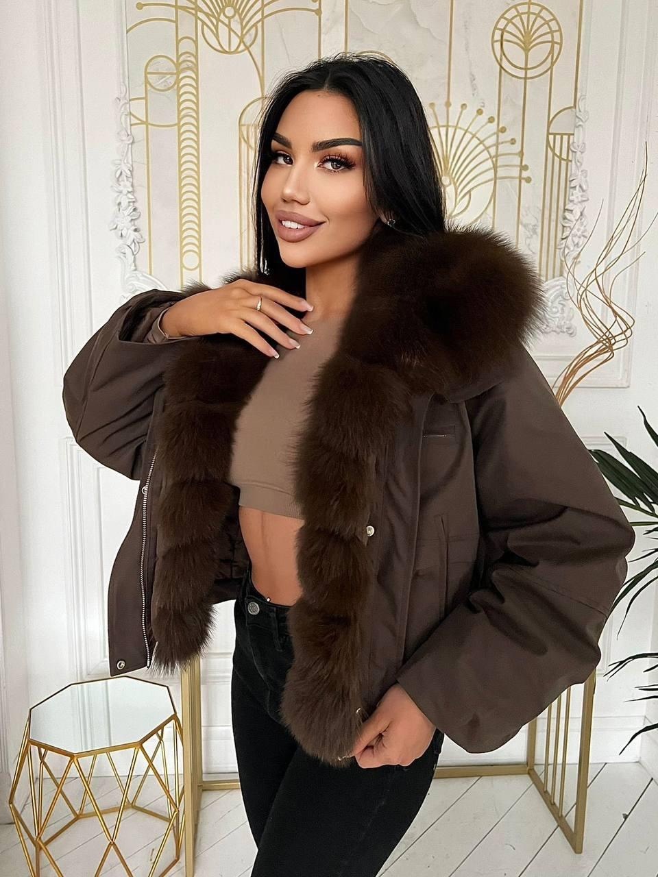 короткая куртка-пуховик из натурального лисьего меха,пуховик с меховым воротником женский,пуховик с натуральным мехом,куртка с мехом,женская куртка на утином пуху с большим воротником из натурального