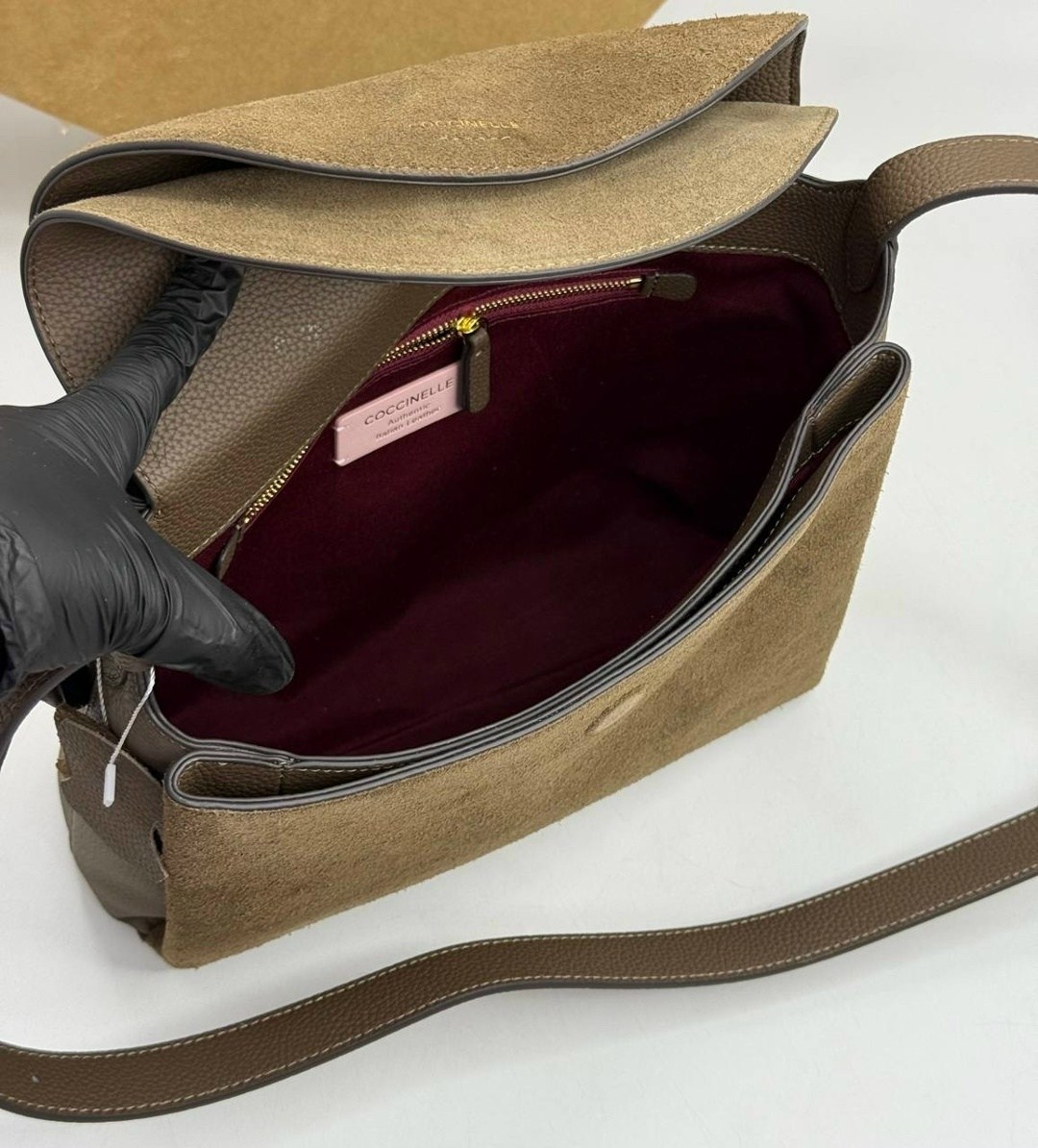 замшевая сумка coccinelle,замшевая сумка,женская сумка,сумка,женская замшевая сумка