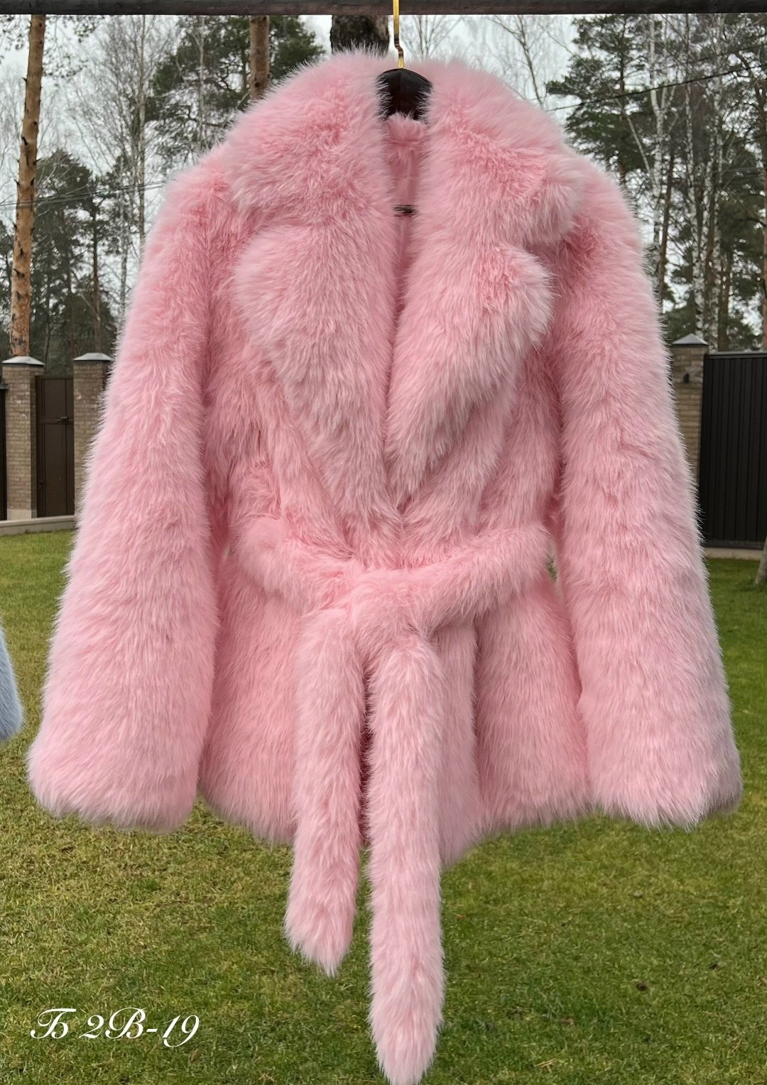 шуба розовая,шуба женская искусственная короткая розовый,розовая шуба из искусственного меха,шуба из экомеха,шуба искусственная
