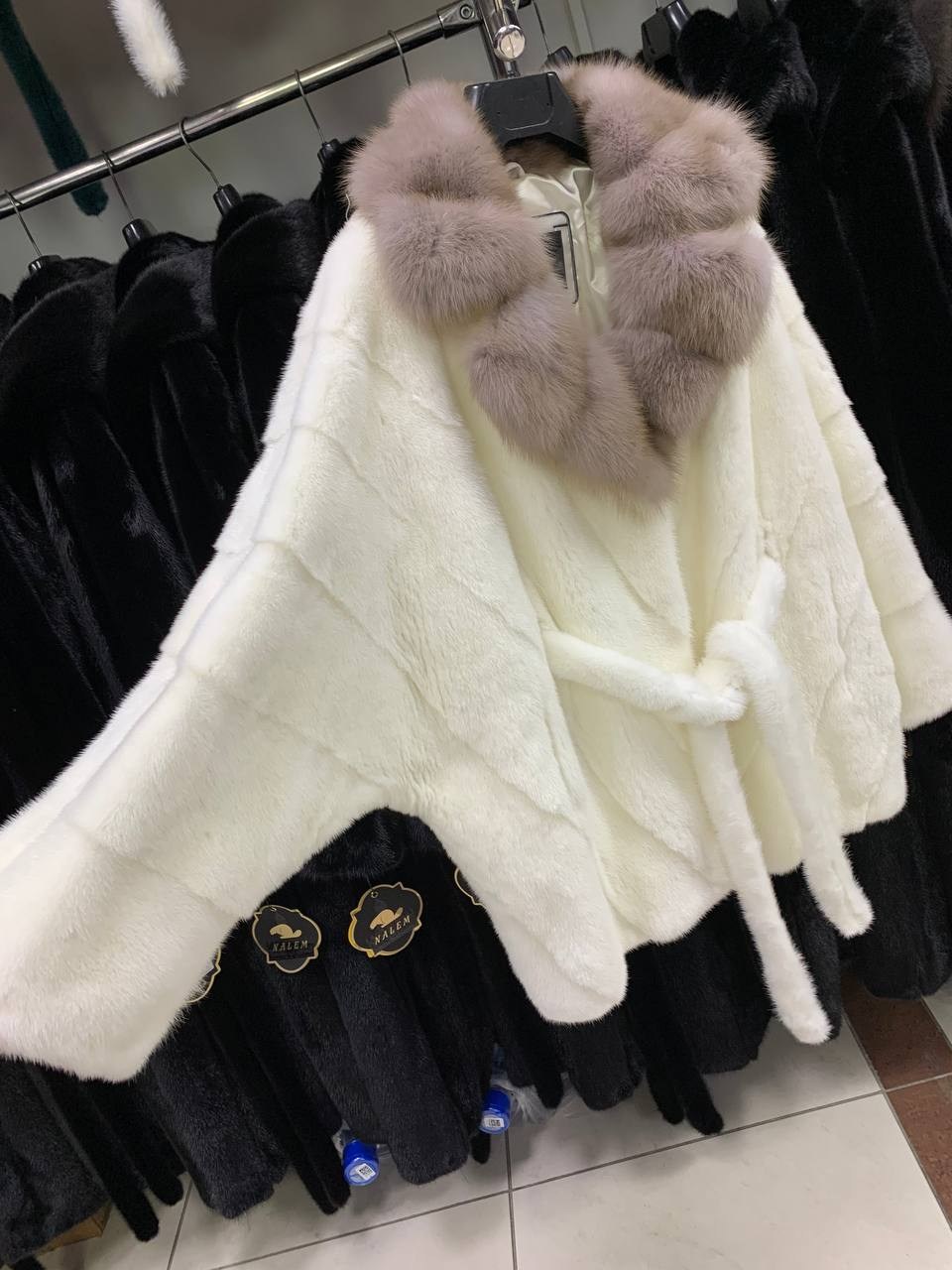 шуба норковая nafa кимоно "ваниль" с соболем,шубка из меха европейской норки с капюшоном из меха куницы,норковая шуба,шуба норковая с капюшоном из куницы,норковая белая шуба