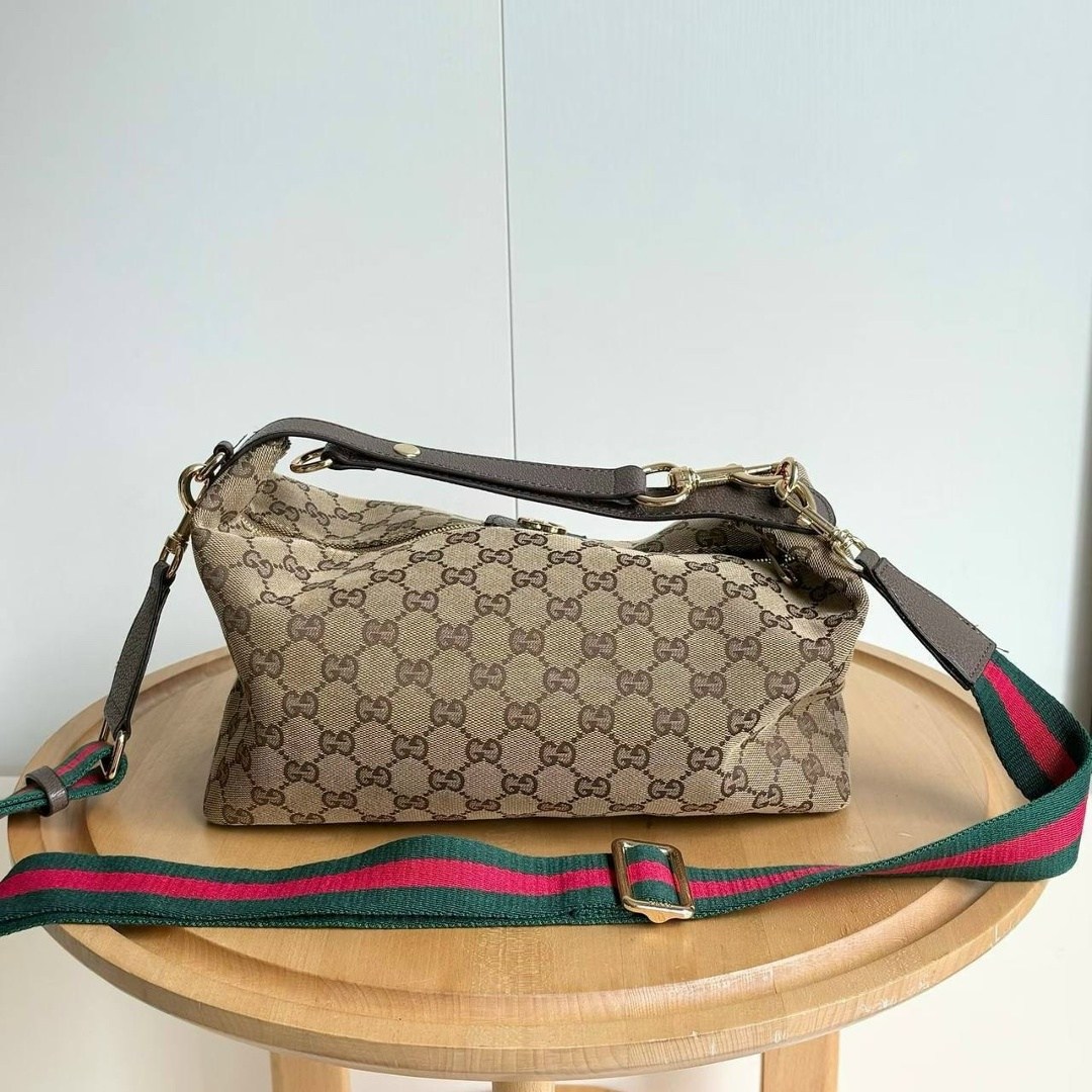 сумка gucci,гуччи сумка,женская сумка gucci,сумки луи.виттон гуччи,gucci сумка на плечо мешок
