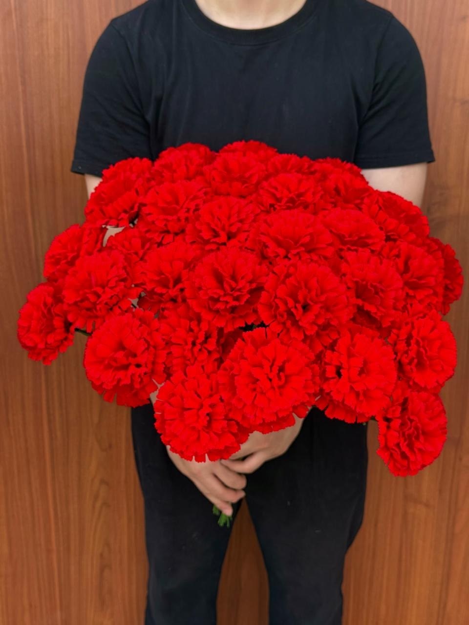 гвоздика красная,букет красных гвоздик,гвоздика букет,букет гвоздик,красные гвоздики букет