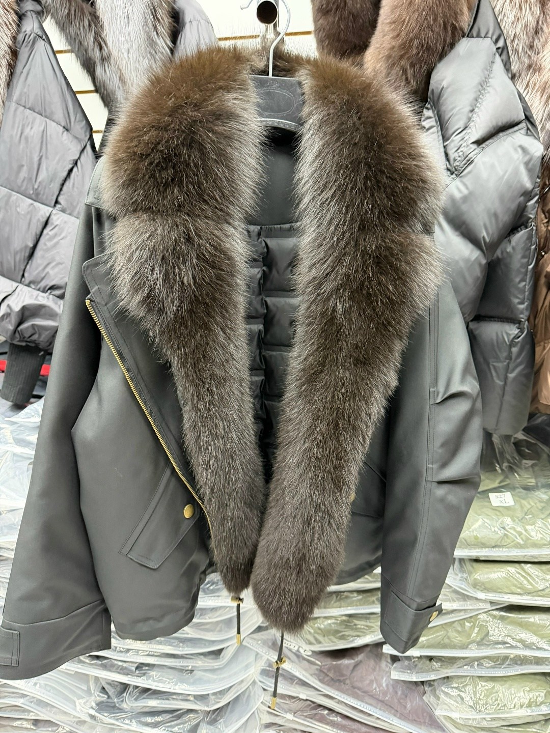 куртка кожаная с мехом,куртка с мехом,куртка пуховик с натуральным мехом женская,куртка с натуральным мехом,куртка женская с мехом
