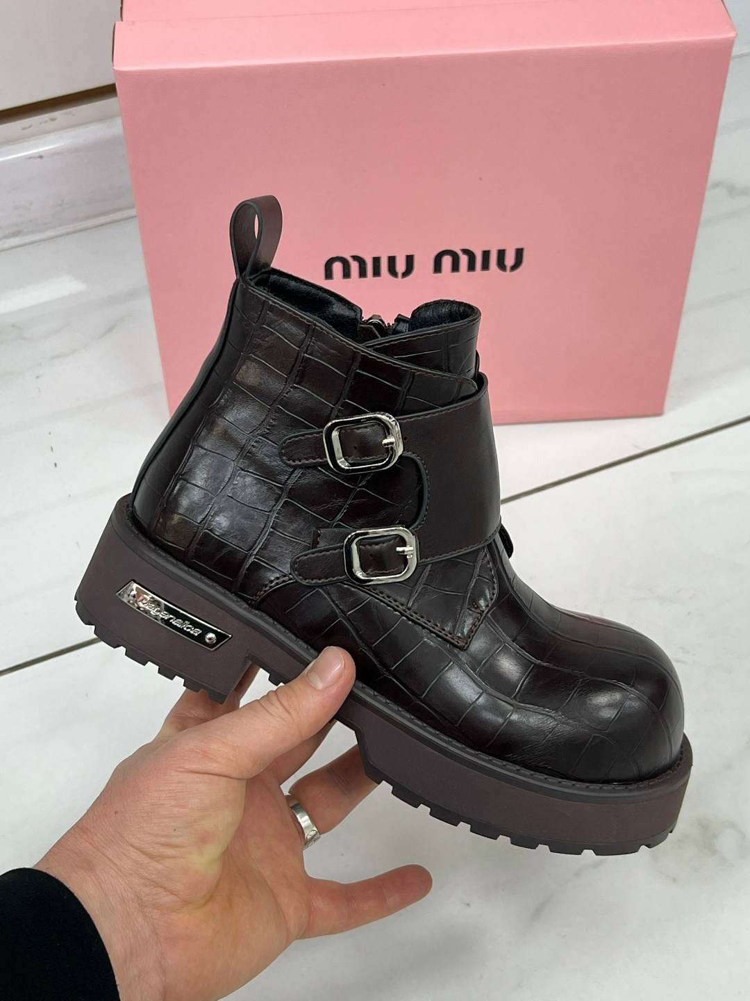 женские ботинки,,ботинки miu miu,ботинки,ботинки миу миу