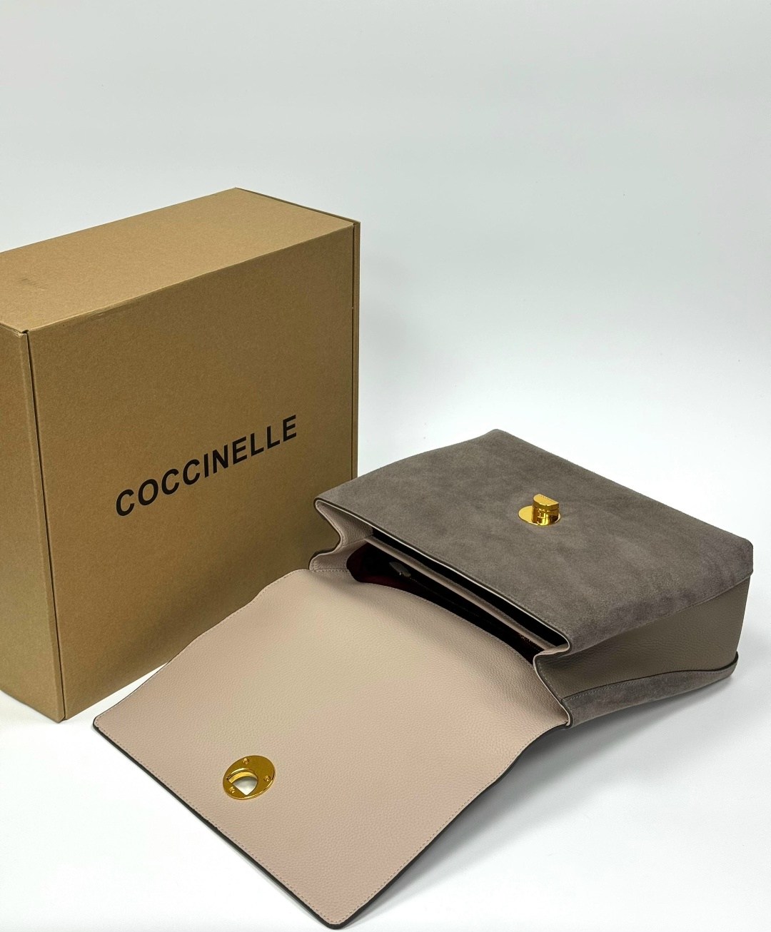сумка coccinelle,замшевая сумка coccinelle,сумка coccinelle женская,coccinelle сумка liya suede,замшевая сумка