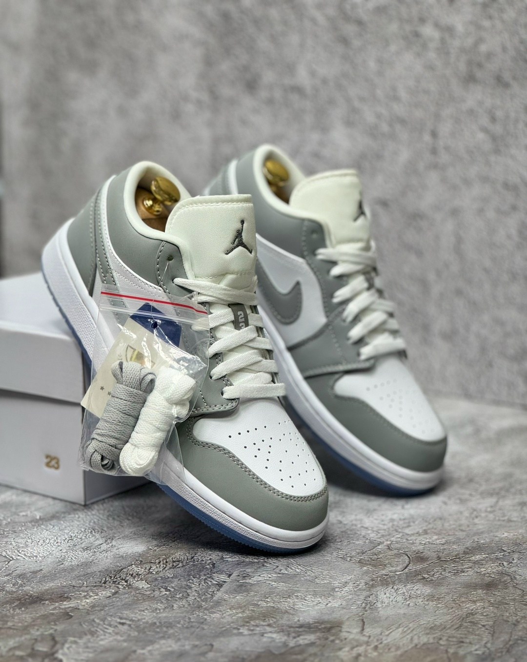 nike air jordan 1 low paris,nike air jordan 1 low,кроссовки nike air jordan 1 low,nike air jordan 1 low paris серый,nike air jordan 1 low wolf grey