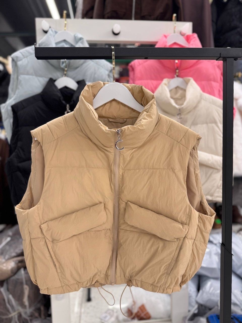 теплый жилет,жилетка женская,жилет женский,пуховой жилет,жилет