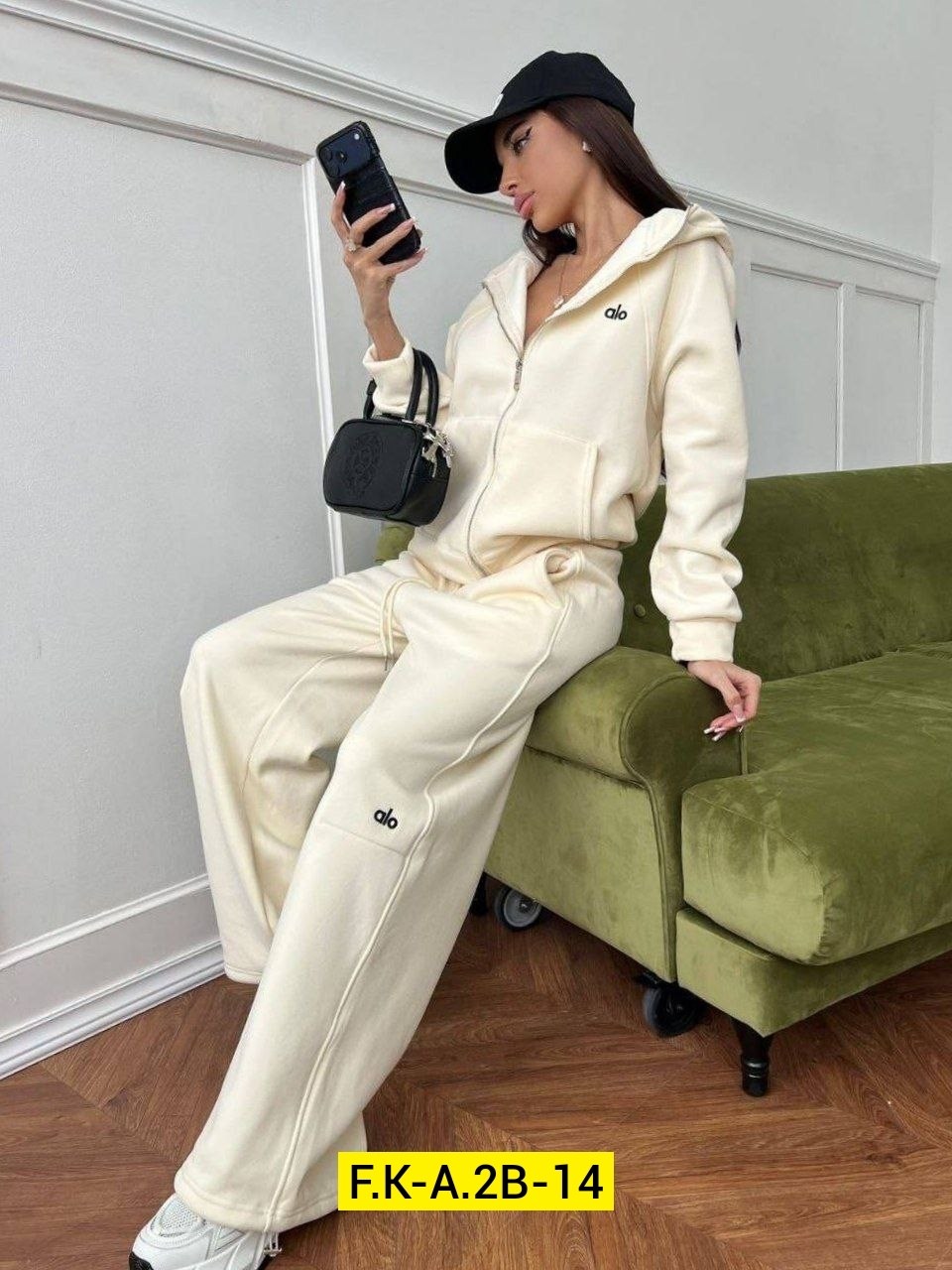 костюм женский на флисе,костюм спортивный женский,cпортивный костюм женский на флисе,спортивный костюм,костюм двойка