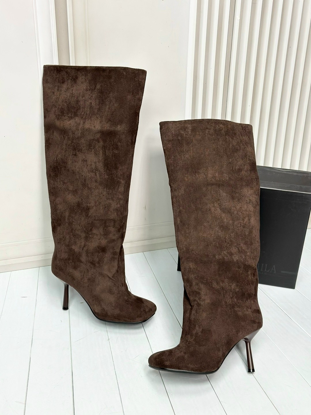 замшевые сапоги,женские сапоги,коричневые сапоги,замшевые коричневые сапоги sergio rossi,модные сапоги