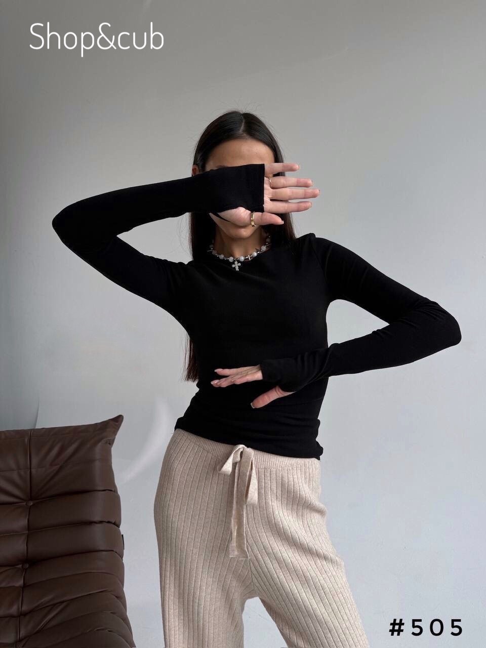 черный лонгслив,женская кофта,лонгслив,стильный базовый лонгслив,стильный лонгслив