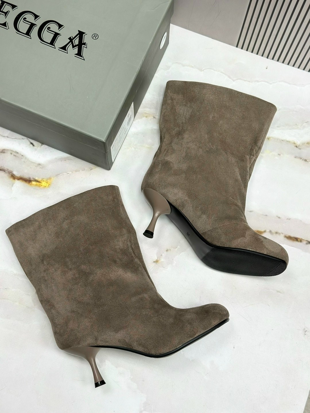 бежевые замшевые ботильоны,замшевые ботильоны,,ботильоны женские,бежевые ботильоны