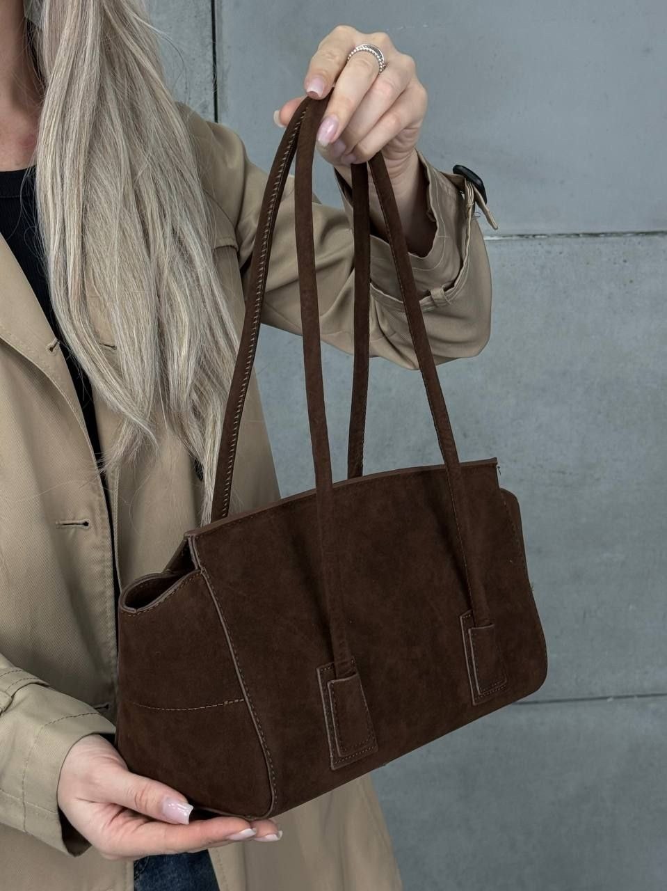 сумка женская тоут замшевая коричневая,модная сумка из матовой замши,сумка замшевая коричневая,сумка большая замшевая коричневая тоут,сумка женская замшевая