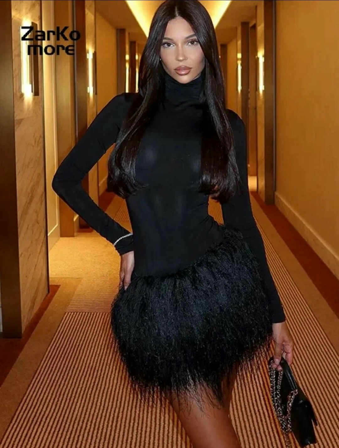 платье с высоким воротником,черное платье с перьями,модное платье,платье с мехом,платье с перьями