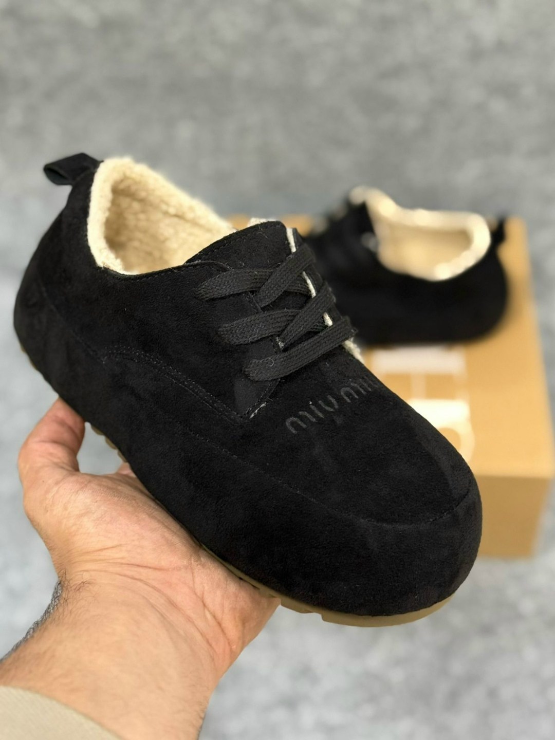 , женская,замшевые кроссовки,повседневная ,черные зимние кроссовки