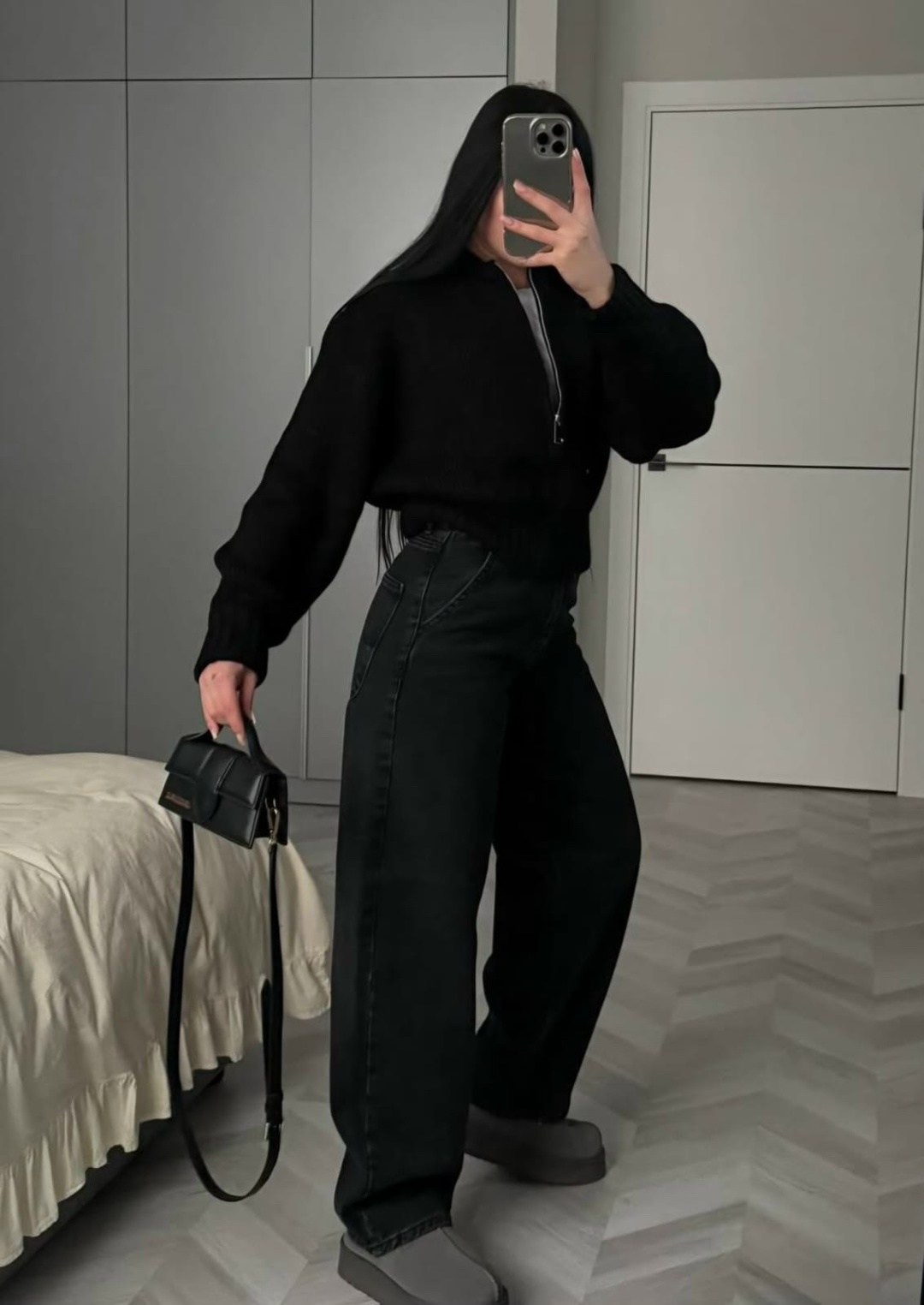 черные широкие джинсы,стиль одежды,образ с черными джинсами,женские джинсы