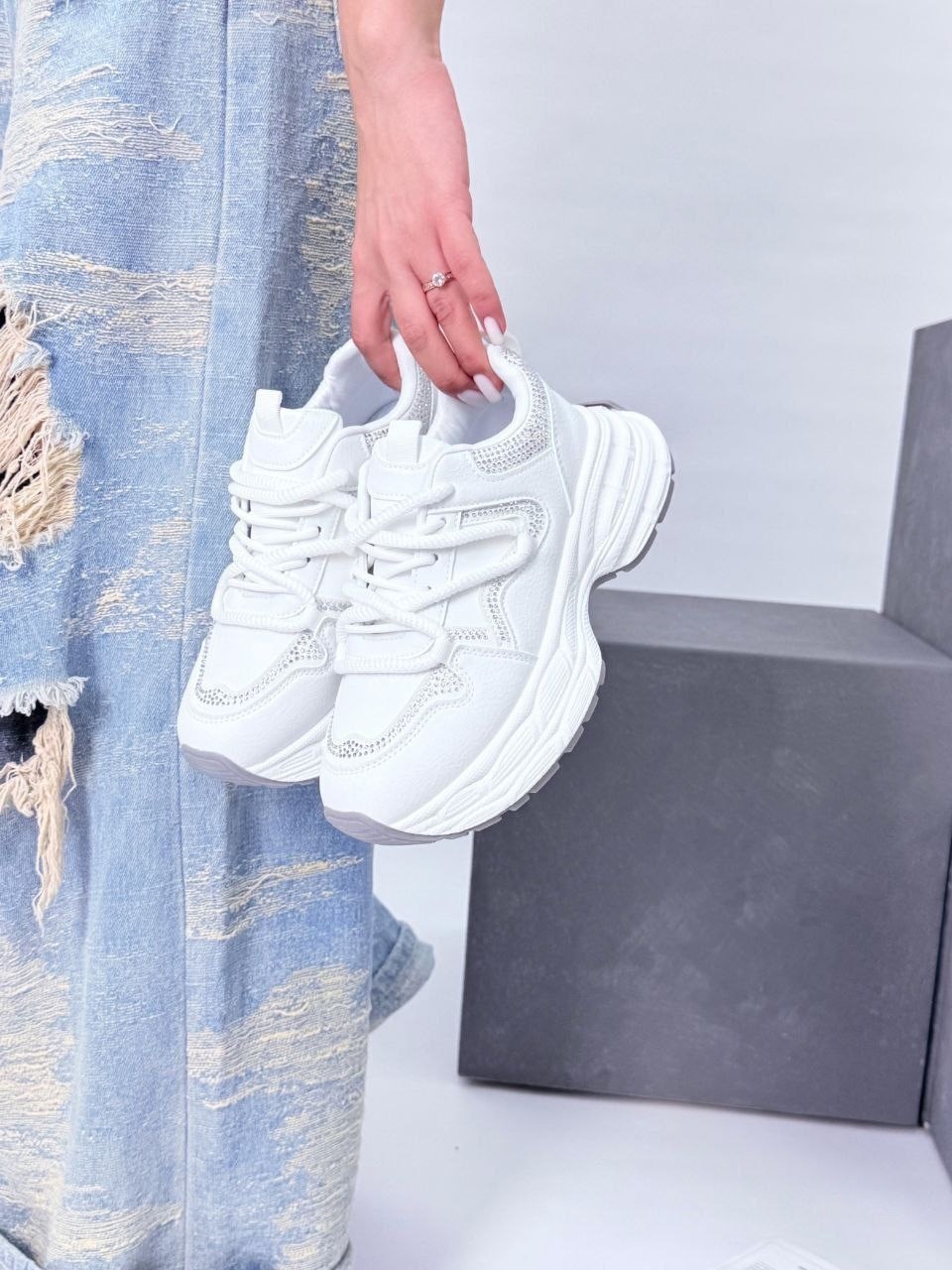 женские кроссовки,кроссовки,кроссовки белые,белые кроссовки женские,