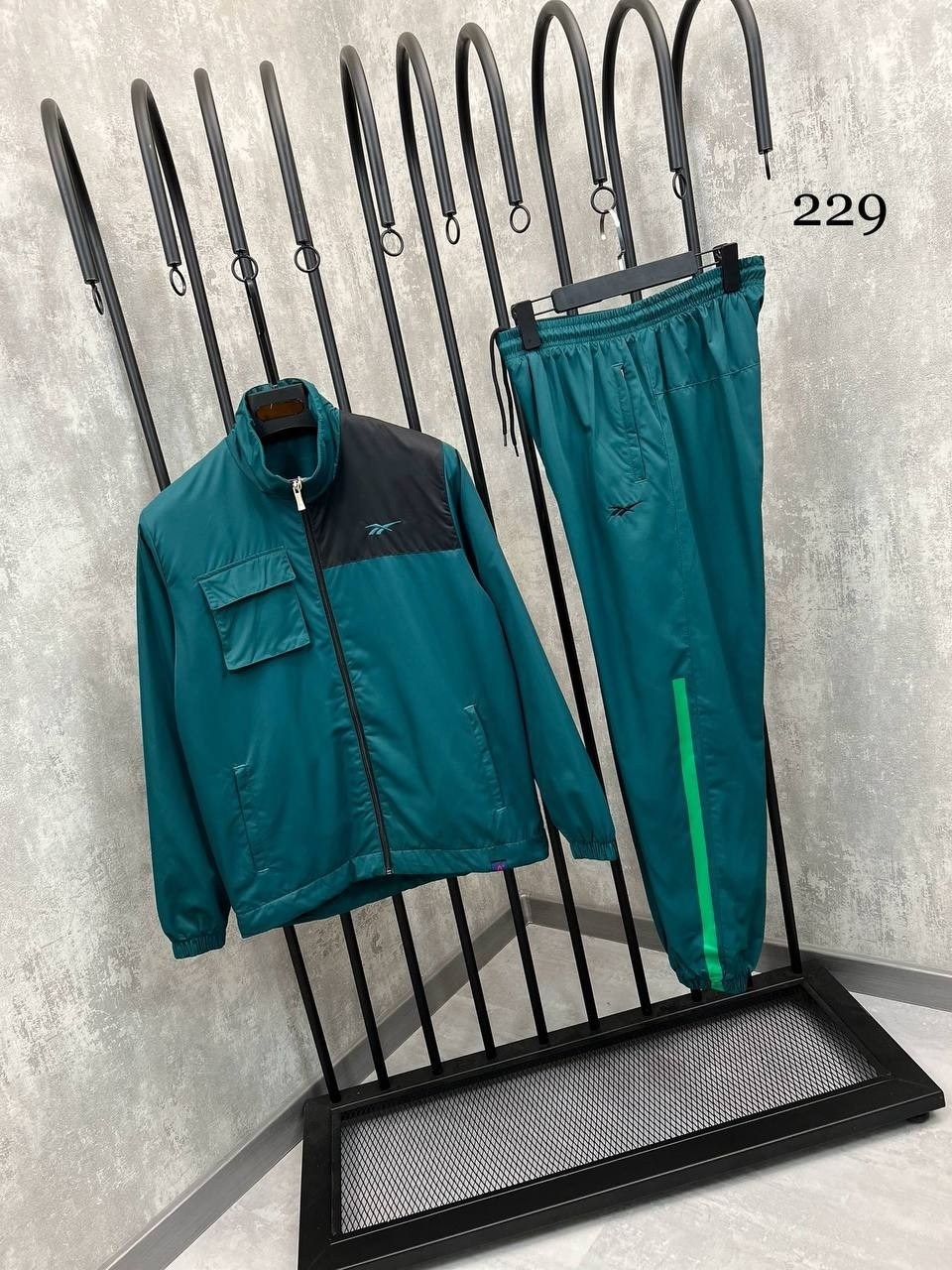 спортивный костюм плащевка nike,спортивные костюмы мужские,спортивный костюм nike мужской,спортивные костюмы nike,костюм nike мужской