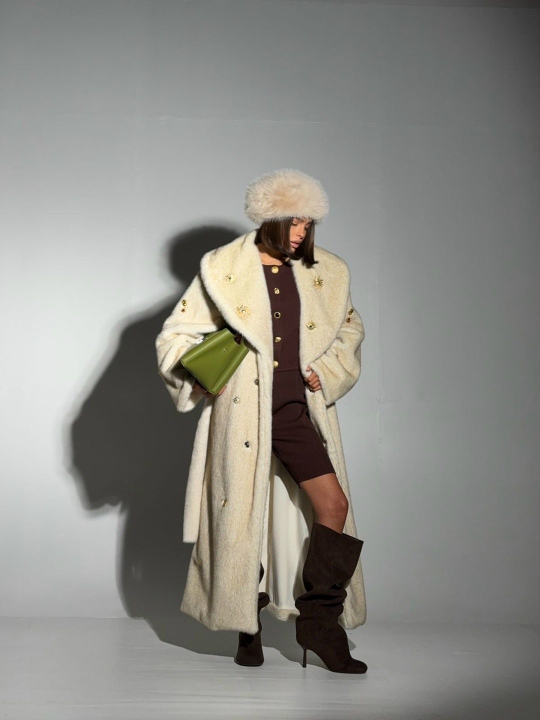 шуба искусственная,шуба искусственная женская,белая шуба,пальто плюшевое,меховое пальто