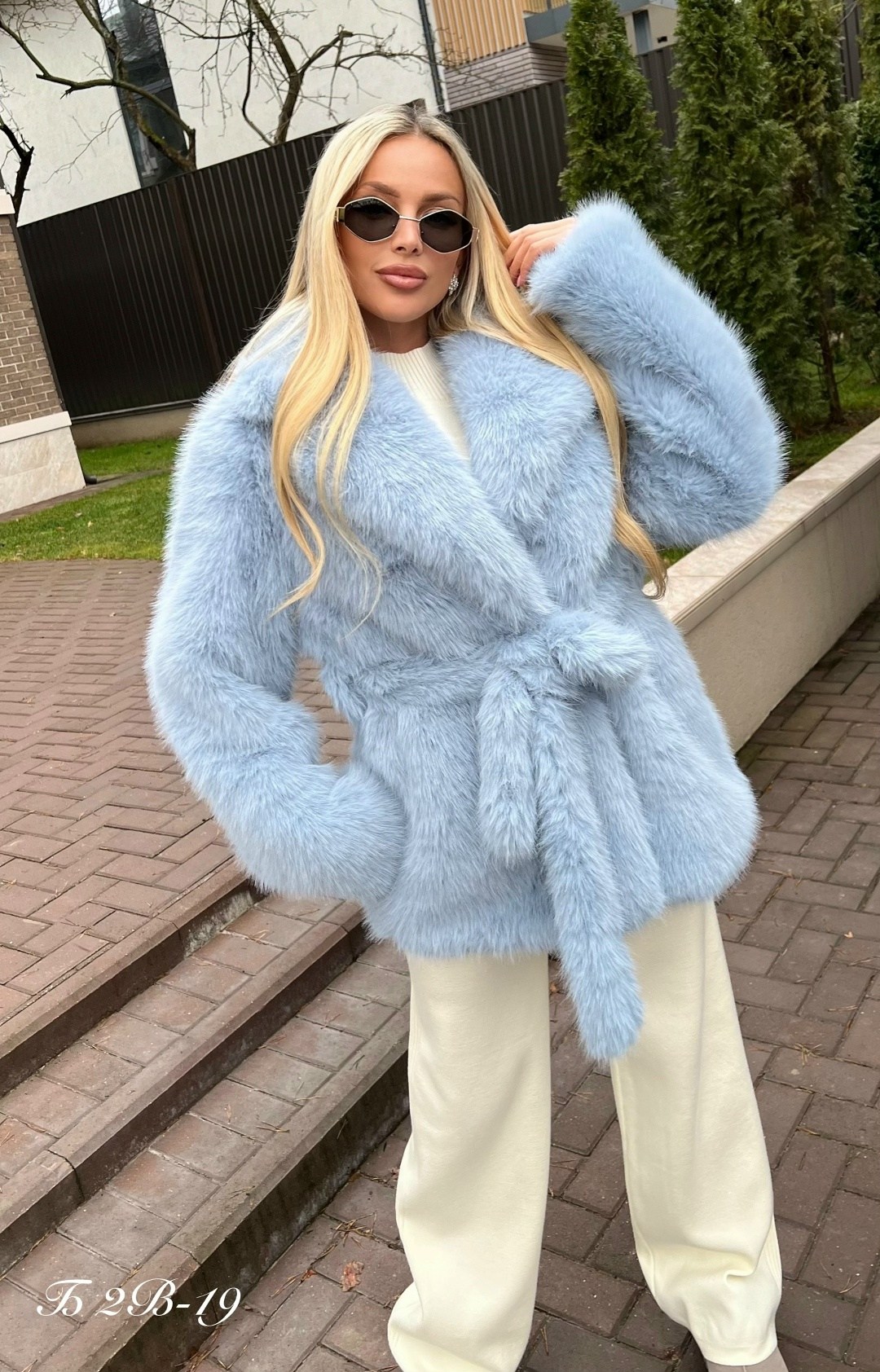 искусственная шуба,шуба из экомеха,шуба голубая,шубка,эко шуба из искусственного меха shubeco голубой