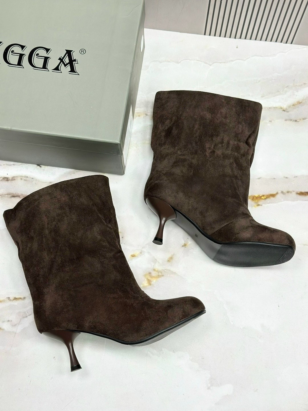 бежевые замшевые ботильоны,замшевые ботильоны,,ботильоны женские,бежевые ботильоны