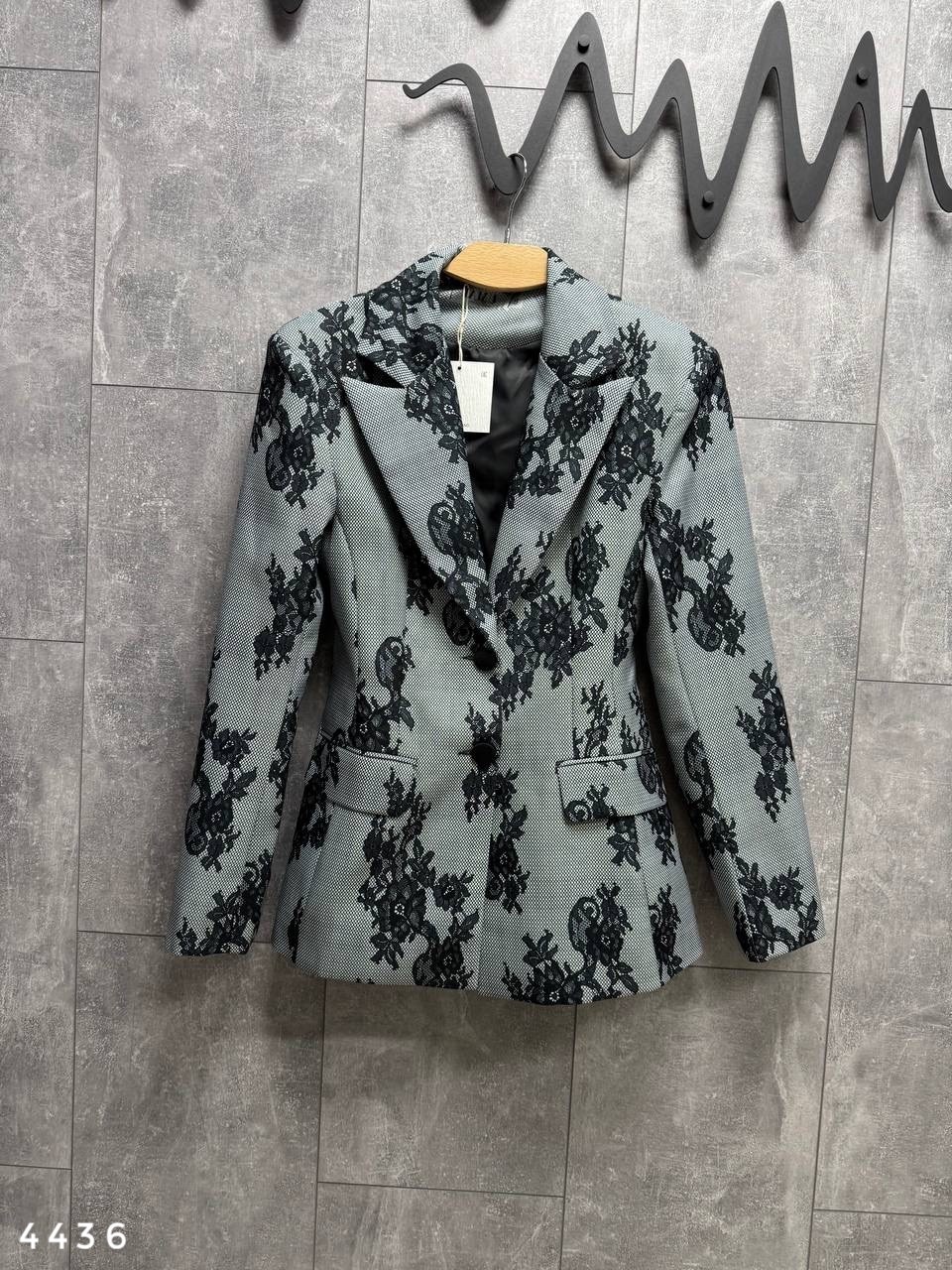 жакет с принтом,блейзер жакет,жакет,женские пиджаки,приталенный пиджак