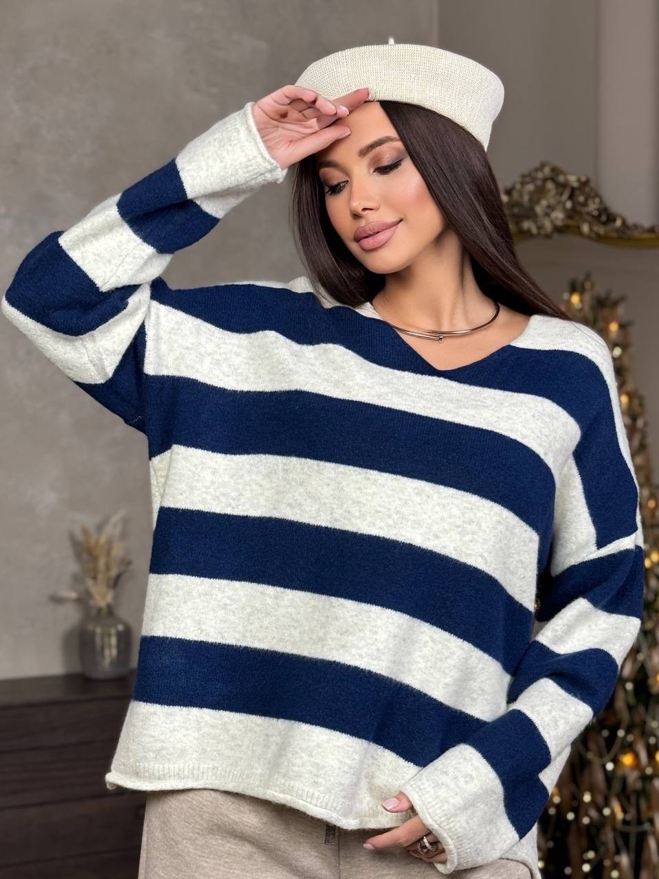 трикотажные костюмы,джемпер стильный,джемпер классический,джемпер,вязаные костюмы