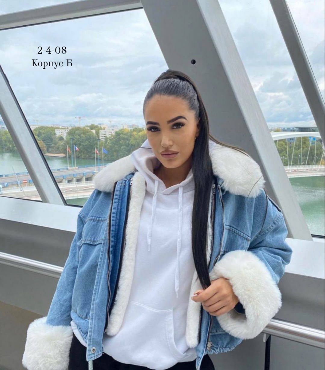 джинсовая куртка с розовым мехом,джинсовая куртка с меховым воротником,зимняя джинсовая куртка,джинсовая куртка с мехом женская,джинсовая куртка с мехом