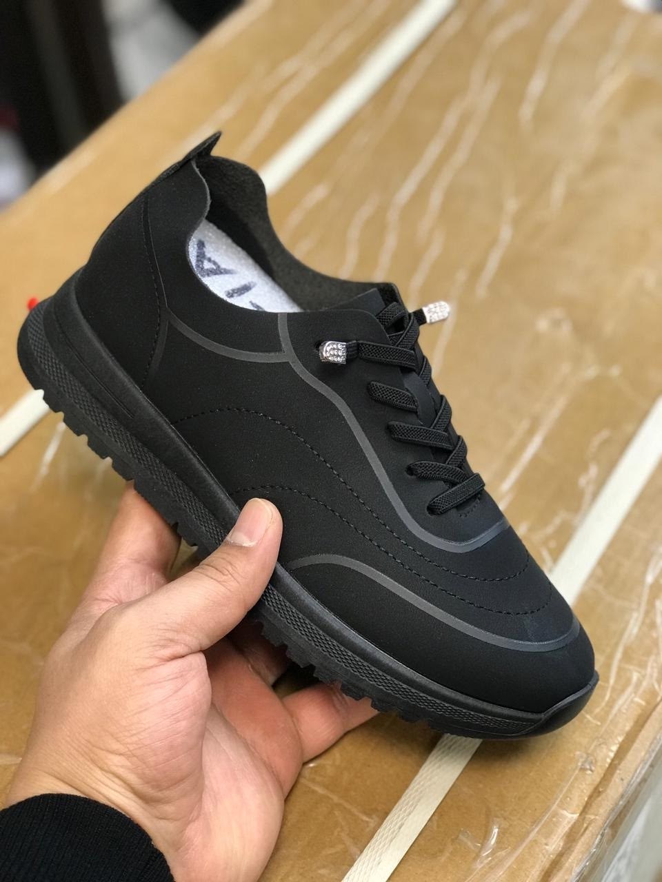 ,кроссовки женскиe,юничел кроссовки женские, кроссовки,бежевые кроссовки