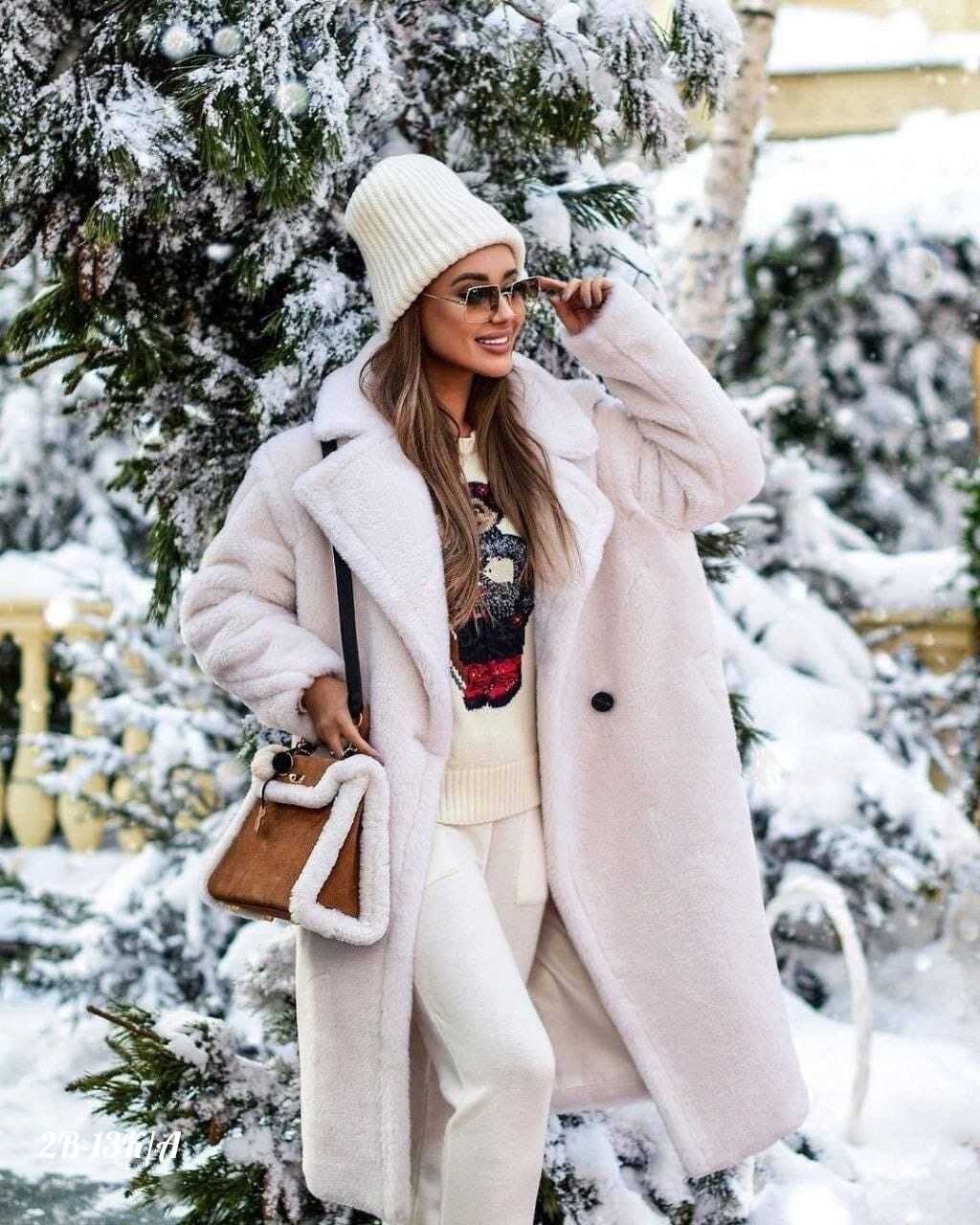 пальто зима,шубы женские,маргарита цельсова зимние образы 2025,пальто кремовое авторское,зимние образы