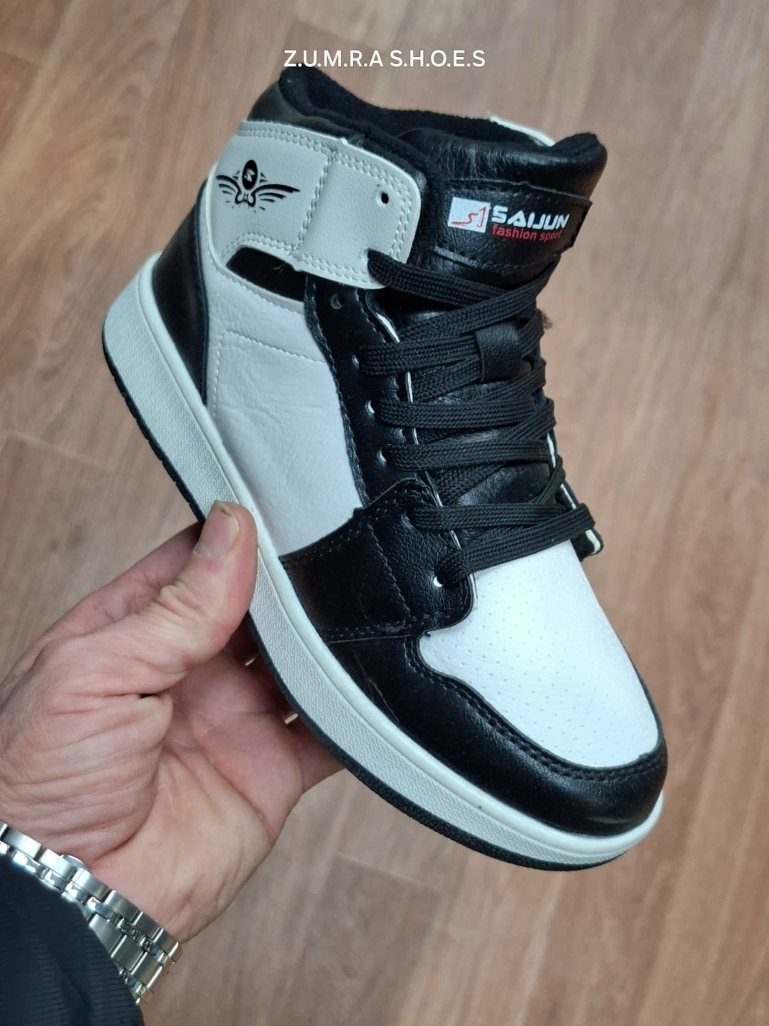 кроссовки,спортивная ,высокие кроссовки,кроссовки женскиe,красные кроссовки