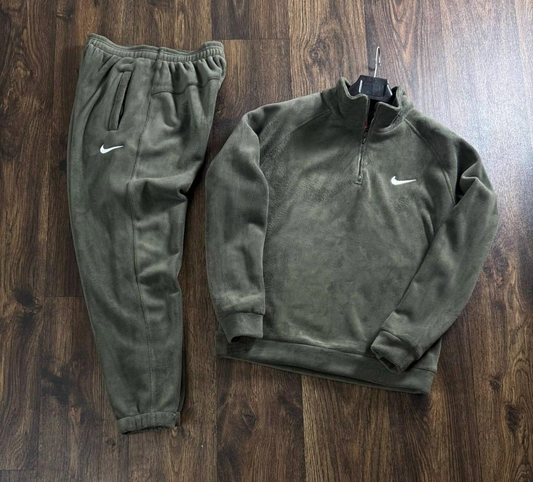 спортивный костюм на флисе nike,спортивный костюм nike,мужской теплый спортивный костюм nike,флисовый спортивный костюм nike,мужской спортивный костюм nike зимний на флиске теплый