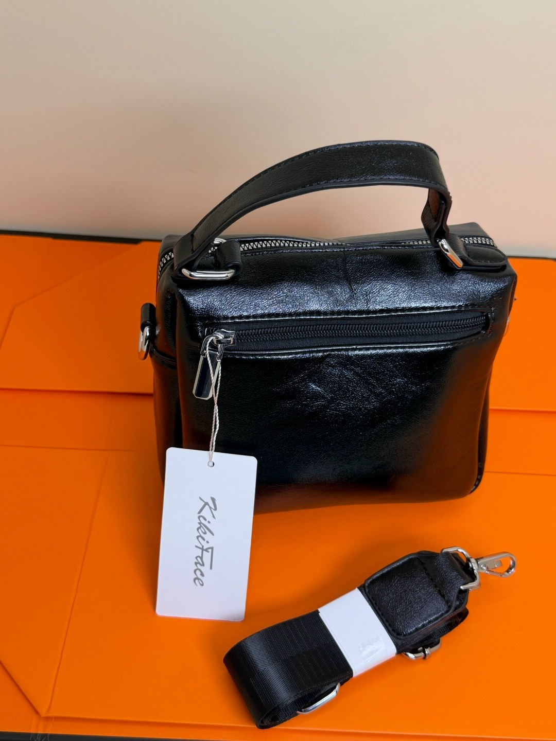 сумка,сумка женская,сумка polina eiterou,женская кожаная сумка,женская сумка черная