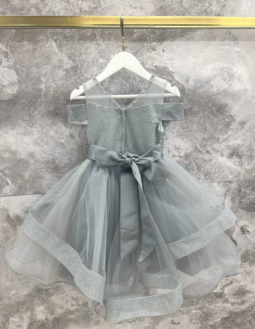 платье для девочек,платье детская,нарядное платье для девочки серое,нарядное платье для девочки,платье спиногрызы блестки серый