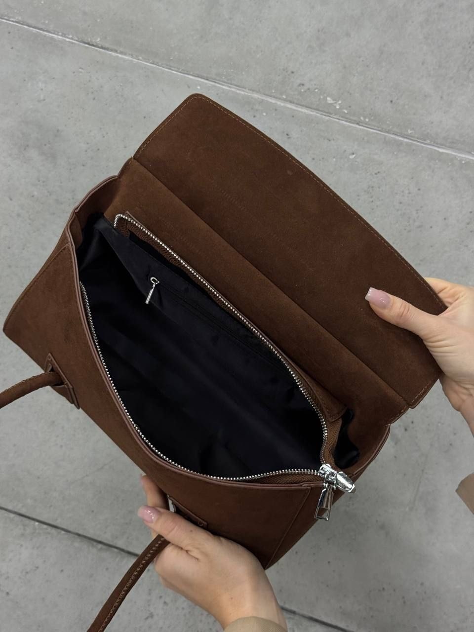 сумка женская тоут замшевая коричневая,модная сумка из матовой замши,сумка замшевая коричневая,сумка большая замшевая коричневая тоут,сумка женская замшевая