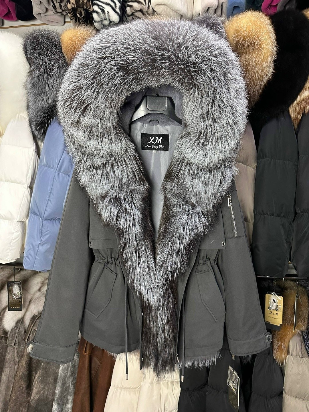 парка с натуральным мехом,парка из меха финского песца и лисицы,парка с мехом песца,парка с мехом,парка женская с натуральным мехом