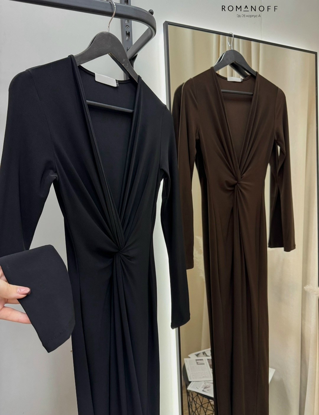 модное платье,элегантное платье,облегающее платье,платье,платье с декольте