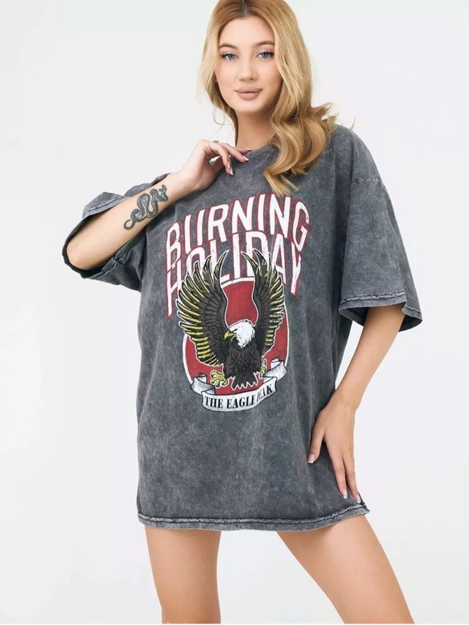 футболка оверсайз с принтом удлиненная варенка,футболка оверсайз с принтом удлиненная,футболка оверсайз с принтом удлиненная модная,стильная футболка оверсайз с принтом,футболка оверсайз женская