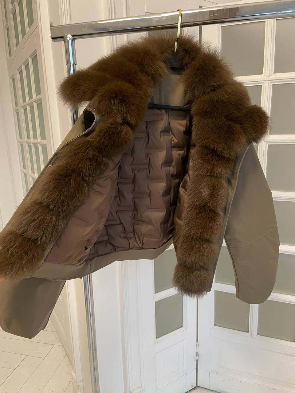 куртка с мехом,куртка с натуральным мехом,куртка с внутренним мехом,пуховик с натуральным мехом,пуховик женский