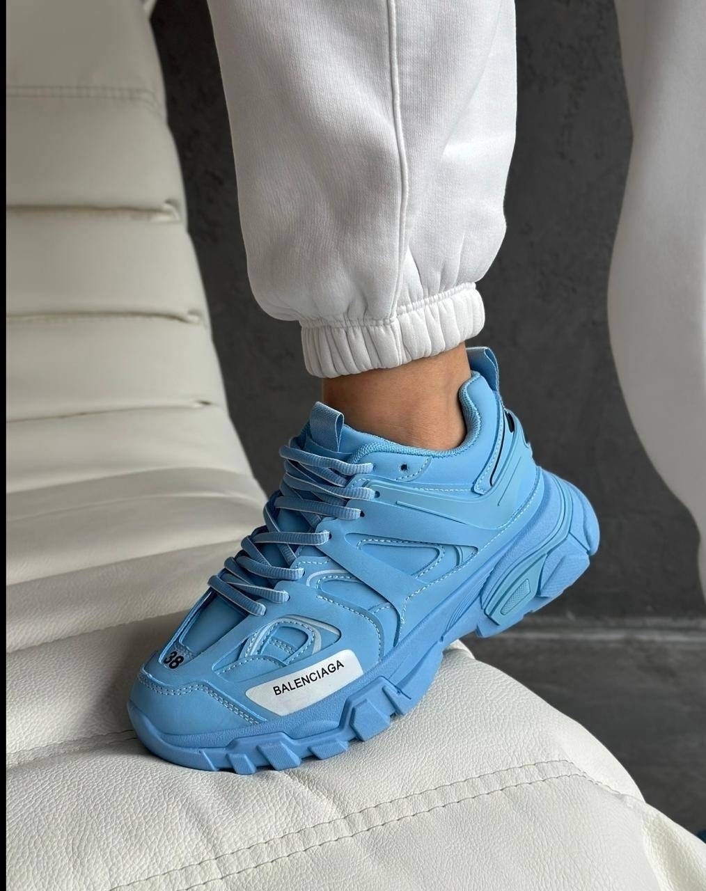 баленсиага кроссовки розовые,кроссовки женские balenciaga,баленсиага track розовые,розовые баленсиаги,розовые кроссовки