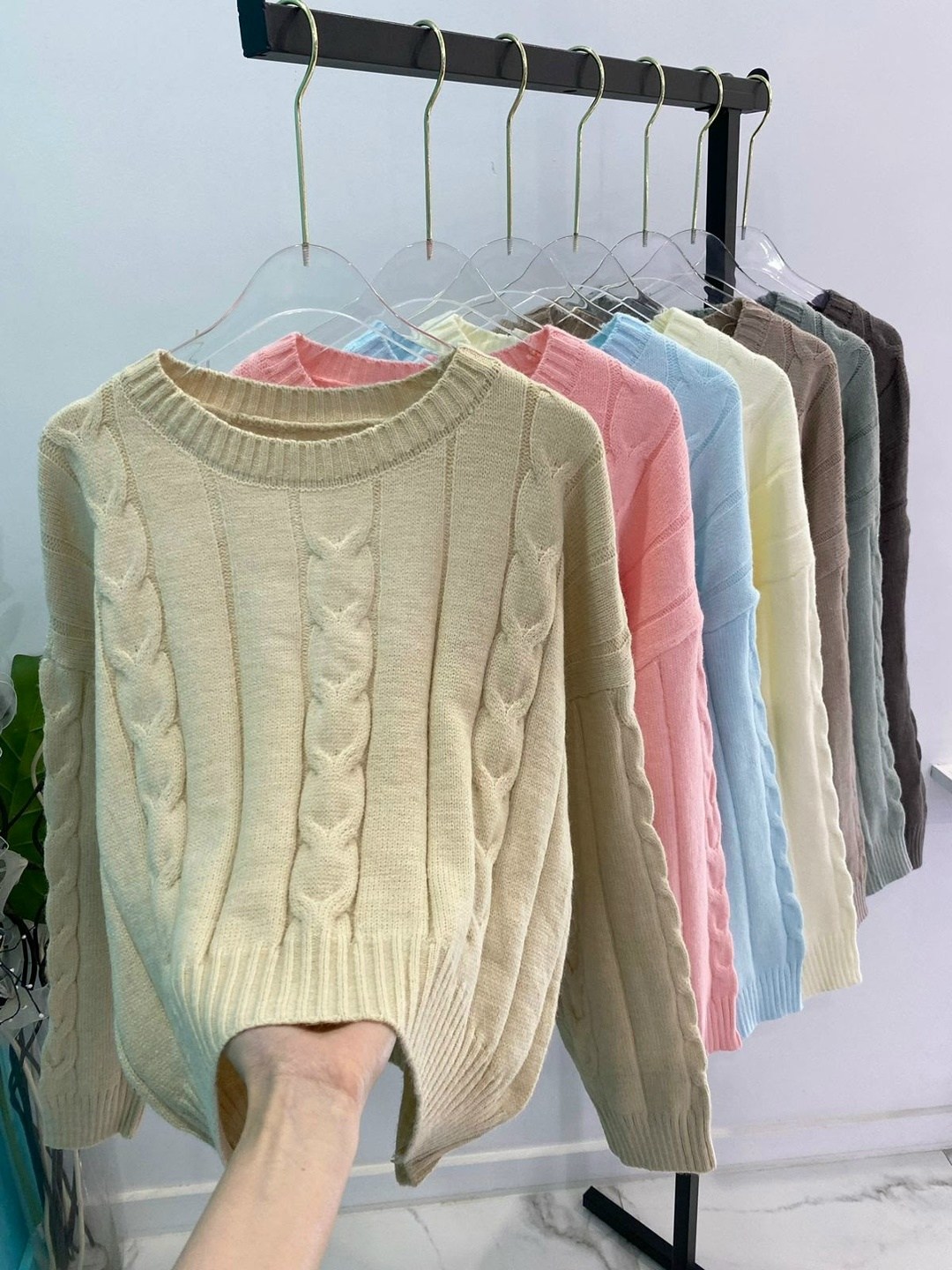 вязаные свитера,свитер,женские вязаные свитера,женские свитера,свитер модный