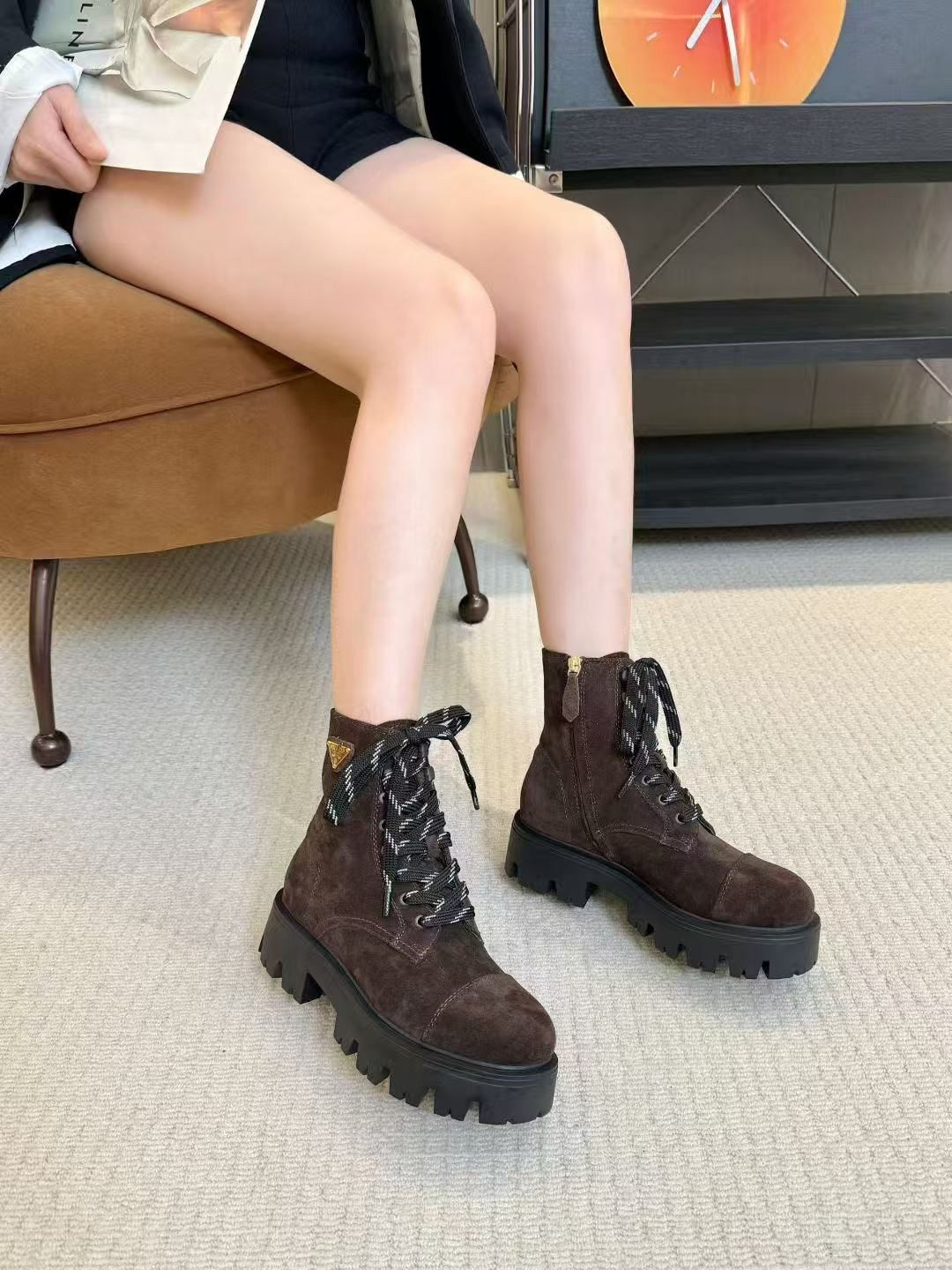 ,ботинки,женские ботинки,зимние ботинки прада,модные ботинки